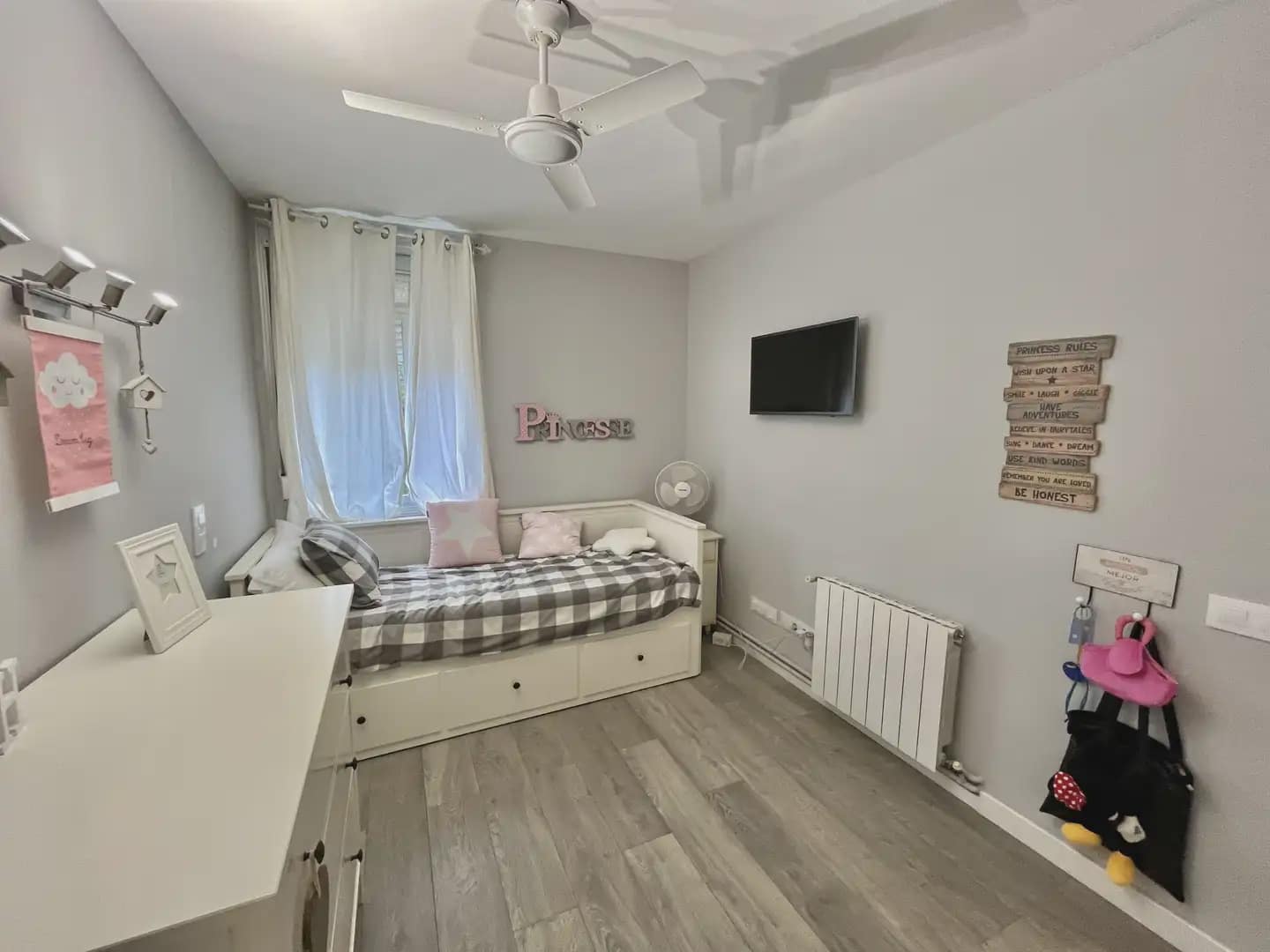 3 soveværelse Lejlighed til salg i Gava med swimmingpool - € 625.000 (Ref: 10048176)