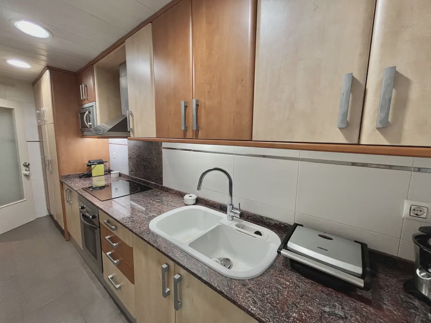 3 soveværelse Lejlighed til salg i Gava med swimmingpool - € 625.000 (Ref: 10048176)