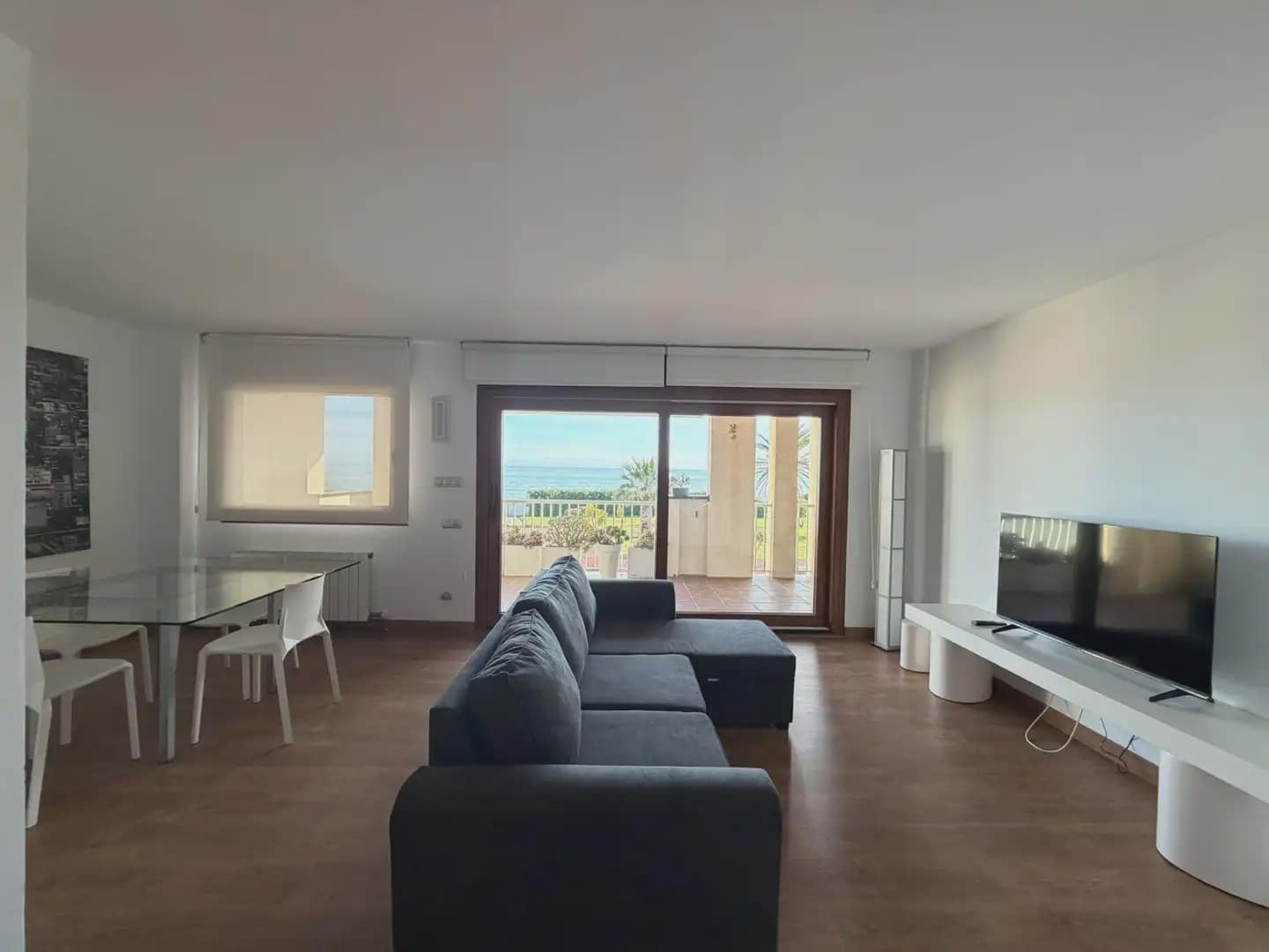 2 slaapkamer Flat te huur in Gava met zwembad garage - € 3.500 (Ref: 10048177)