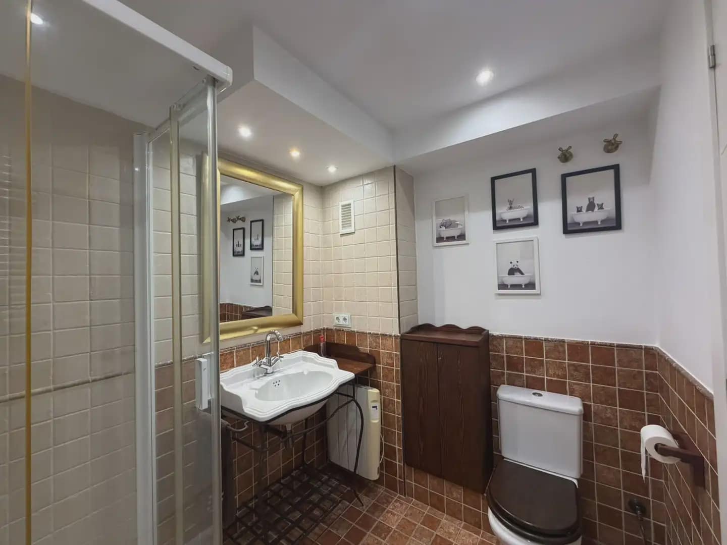 2 slaapkamer Flat te huur in Gava met zwembad garage - € 3.500 (Ref: 10048177)
