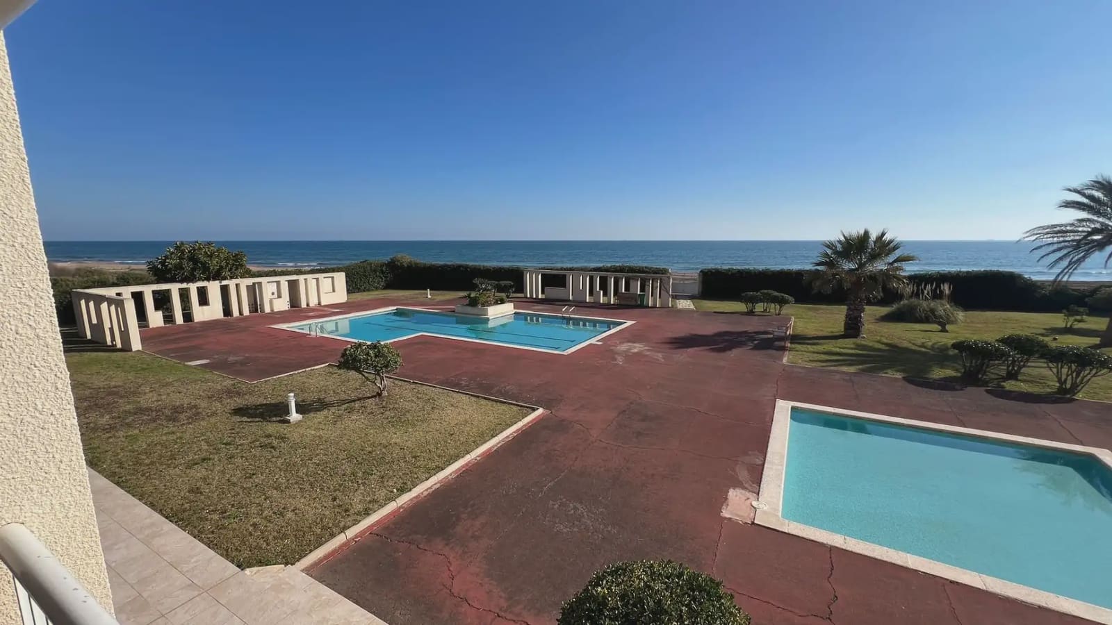 2 slaapkamer Flat te huur in Gava met zwembad garage - € 3.500 (Ref: 10048177)