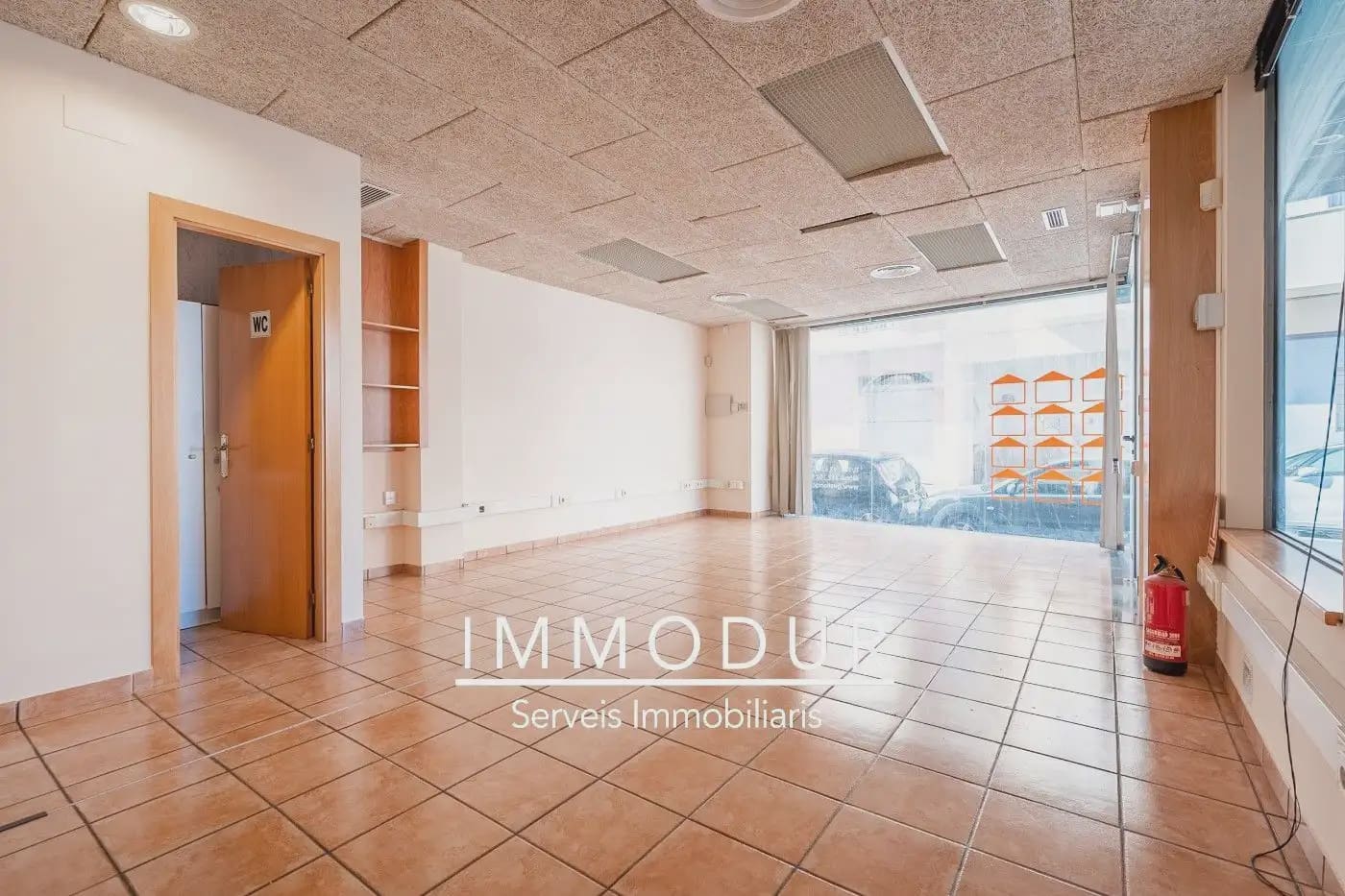 Commercial for sale in Viladecans - € 115,000 (Ref: 10048178)