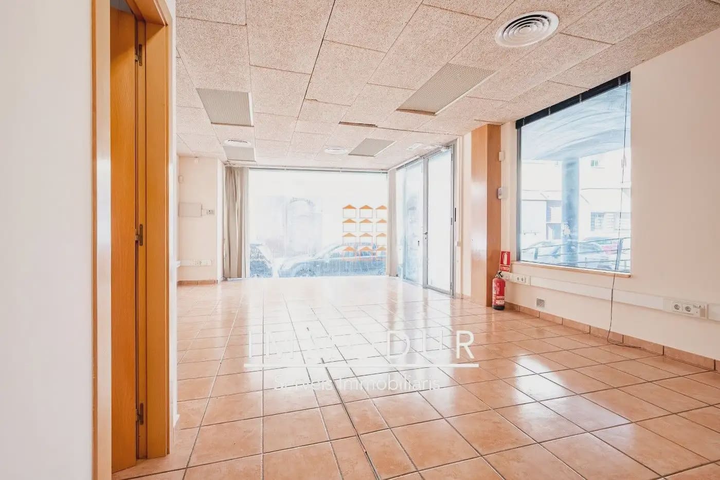 Commercial for sale in Viladecans - € 115,000 (Ref: 10048178)