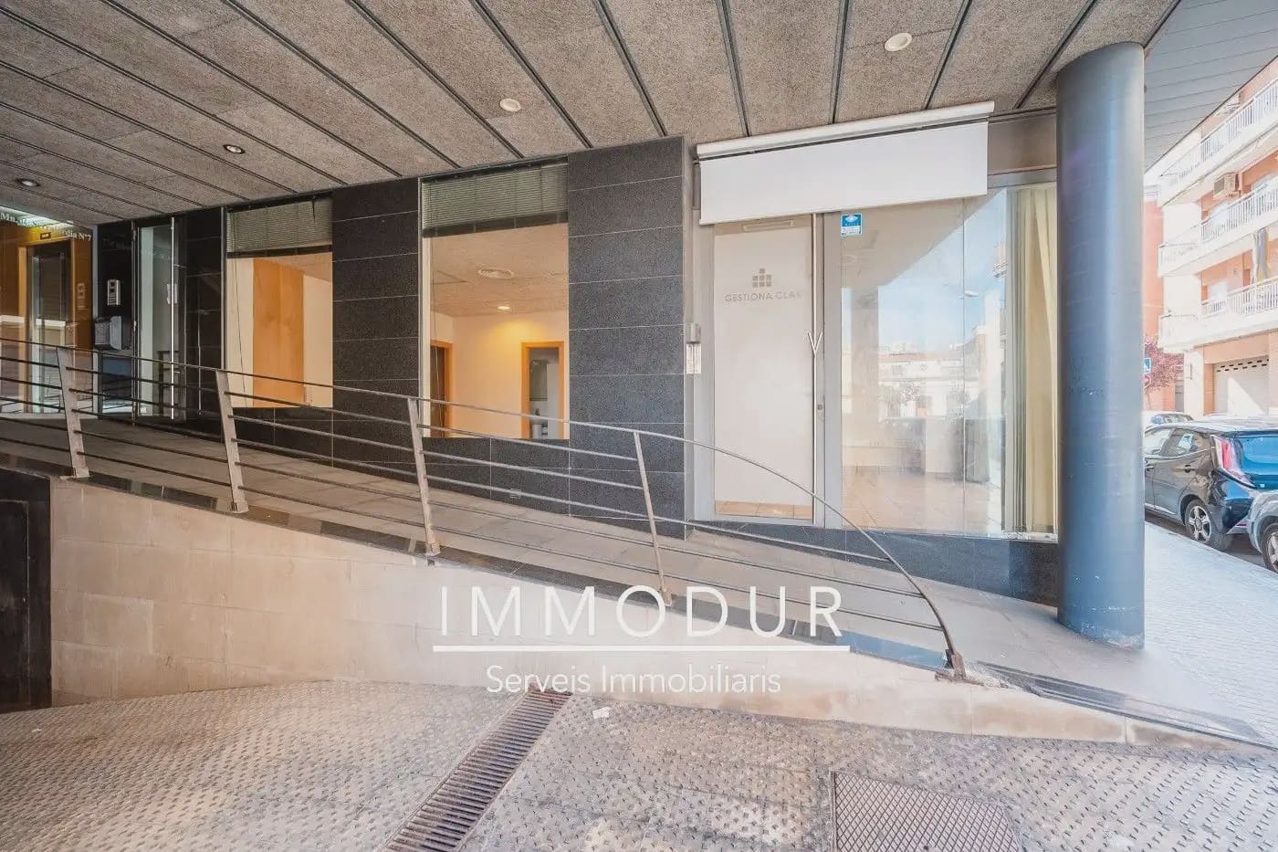 Commercial for sale in Viladecans - € 115,000 (Ref: 10048178)