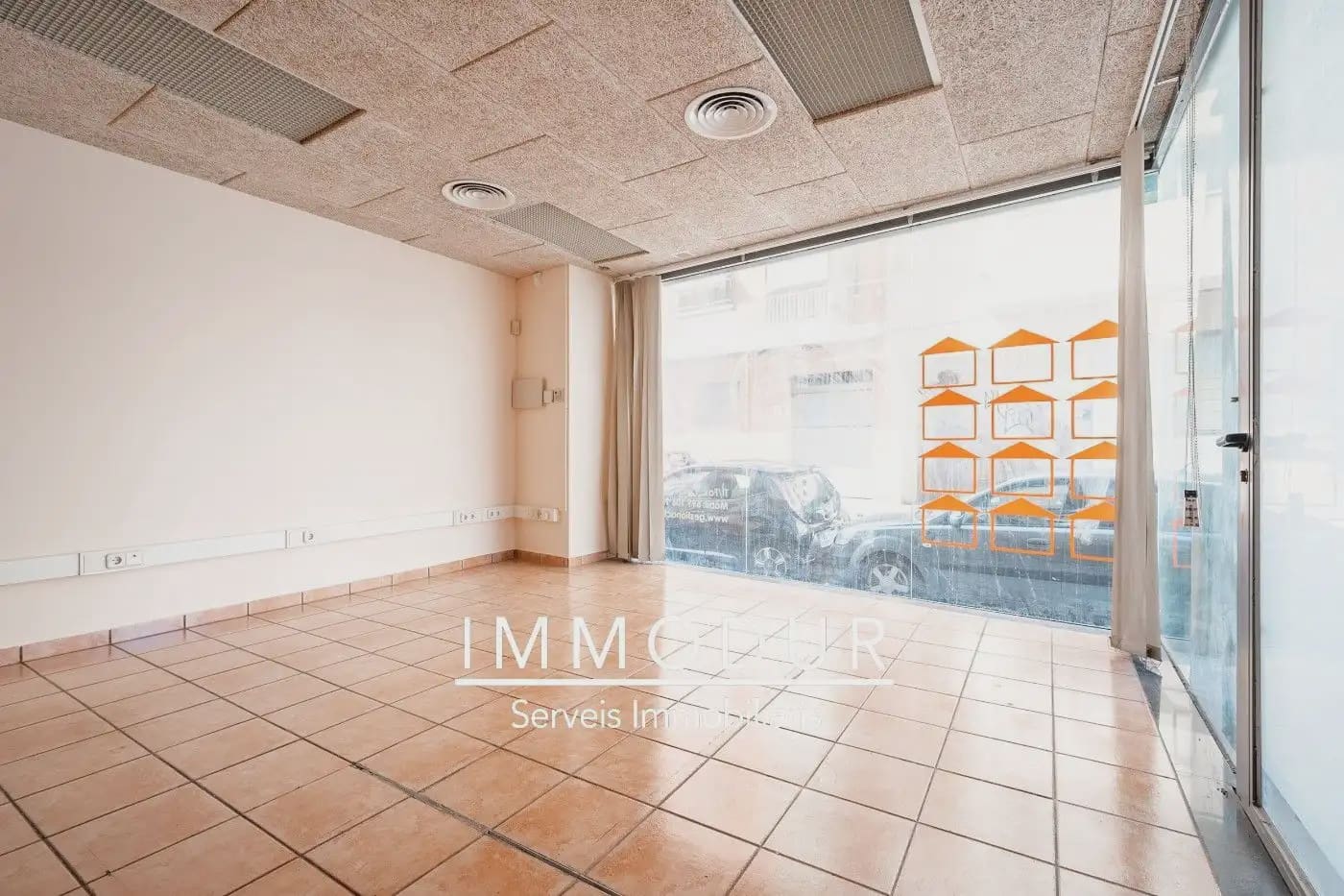 Commercial for sale in Viladecans - € 115,000 (Ref: 10048178)
