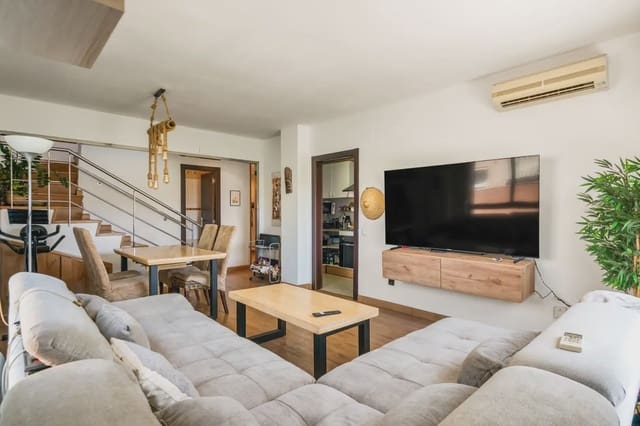 2 makuuhuone Asunto myytävänä paikassa Castelldefels mukana 
autotalli - 420 000 € (Ref: 10048183)
