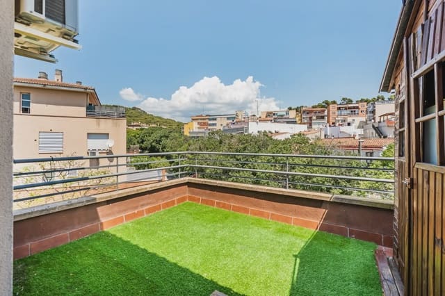 2 makuuhuone Asunto myytävänä paikassa Castelldefels mukana 
autotalli - 420 000 € (Ref: 10048183)