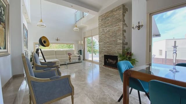 5 soveværelse Villa til leje i Sitges med swimmingpool garage - € 4.500 (Ref: 10054347)