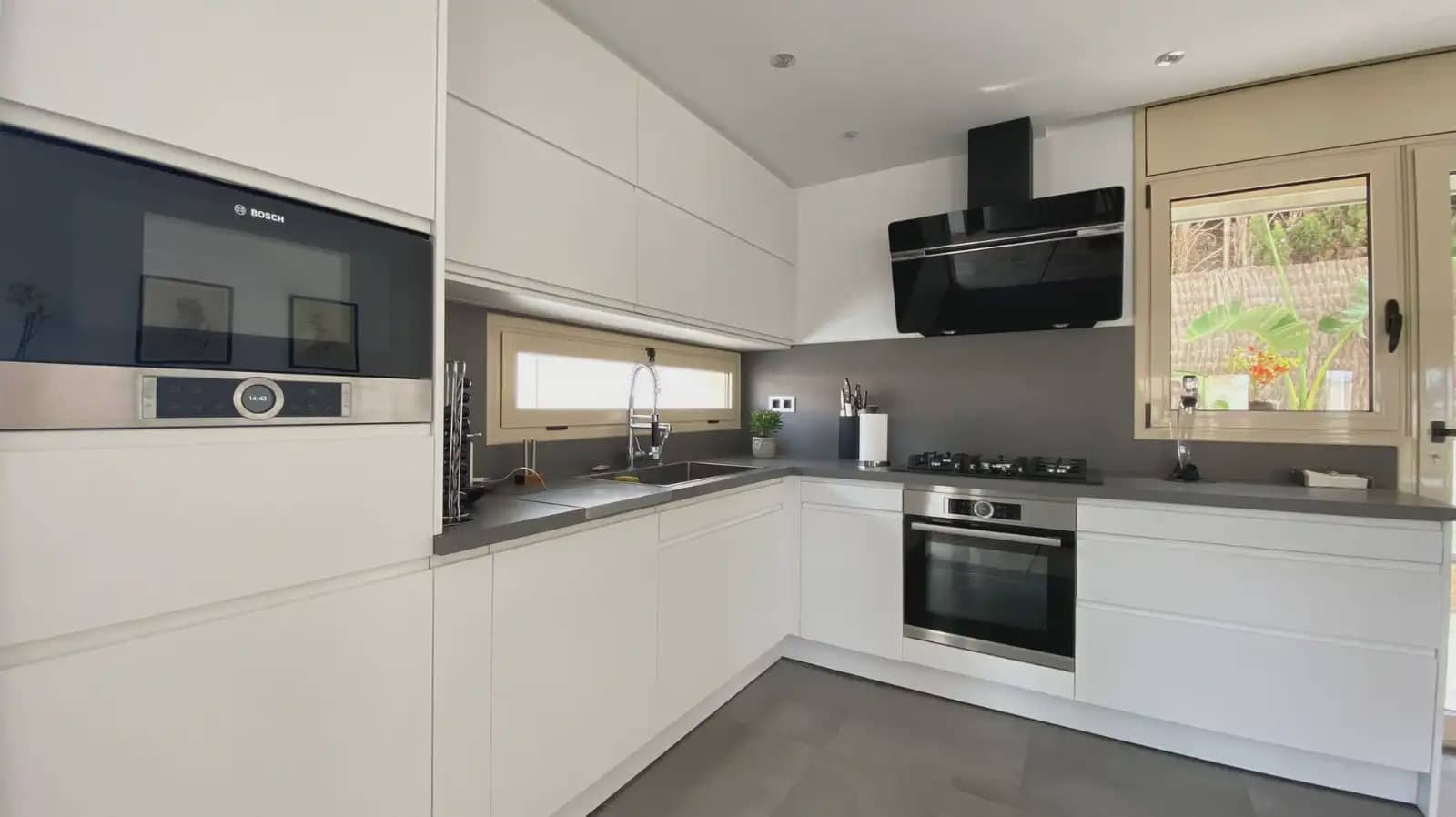 5 soveværelse Villa til leje i Sitges med swimmingpool garage - € 4.500 (Ref: 10054347)