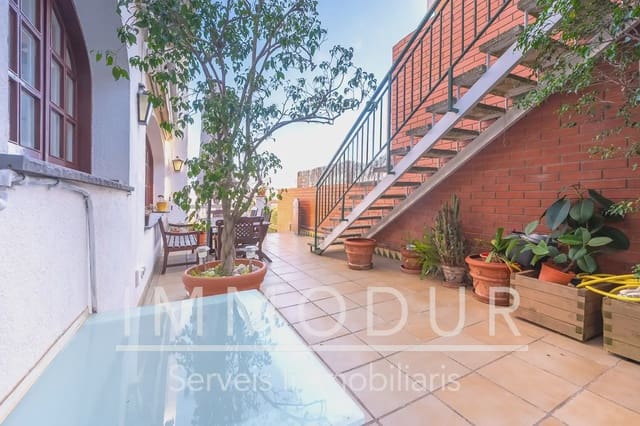 7 sypialnia Willa na sprzedaż w Castelldefels z basenem garażem - 1 350 000 € (Ref: 10054512)