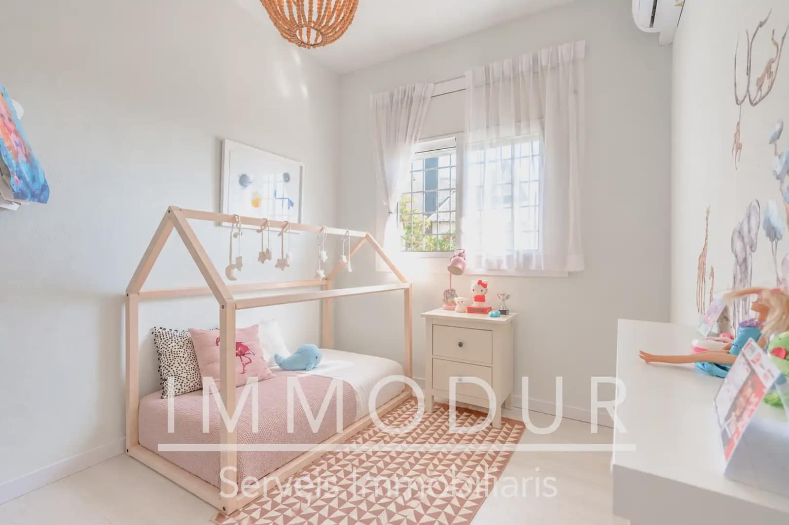 7 soverom Villa til salgs i Gava med svømmebasseng garasje - € 1 065 000 (Ref: 10057834)