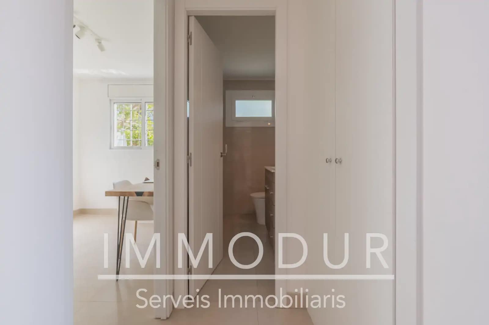 7 soverom Villa til salgs i Gava med svømmebasseng garasje - € 1 065 000 (Ref: 10057834)