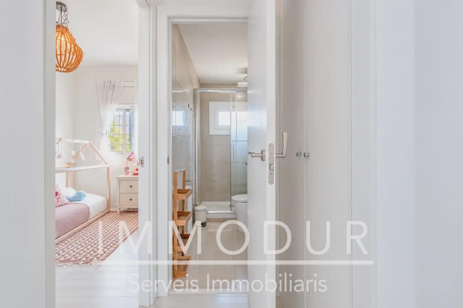 7 soverom Villa til salgs i Gava med svømmebasseng garasje - € 1 065 000 (Ref: 10057834)