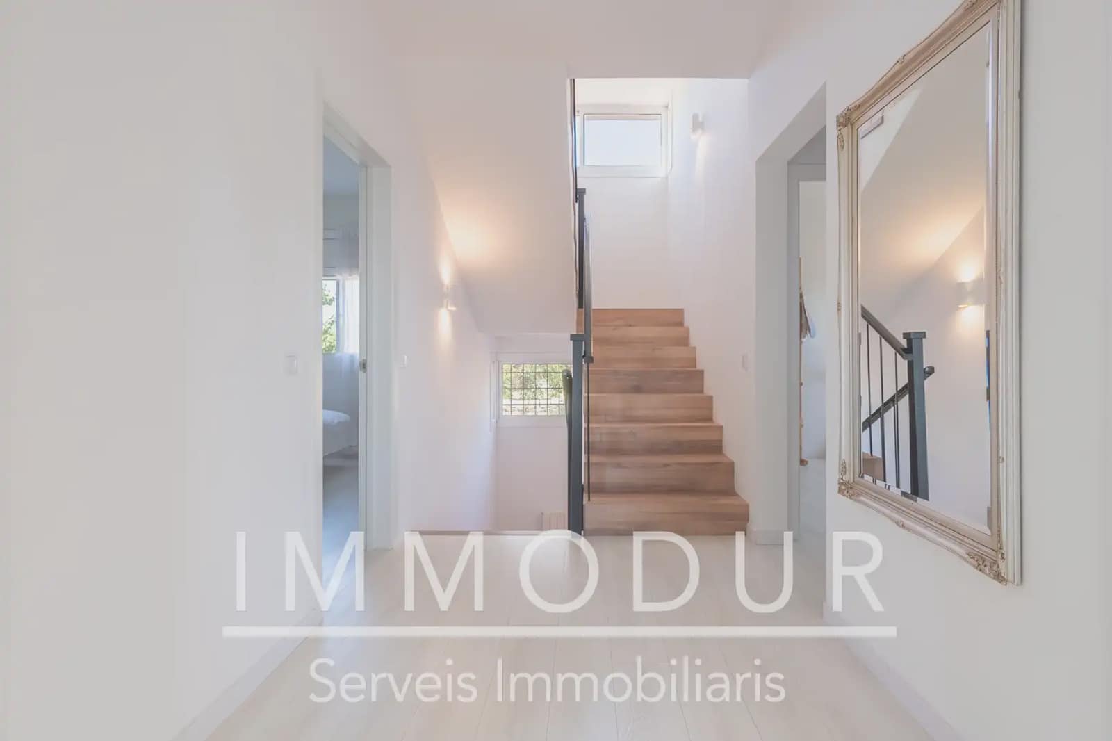 7 soverom Villa til salgs i Gava med svømmebasseng garasje - € 1 065 000 (Ref: 10057834)