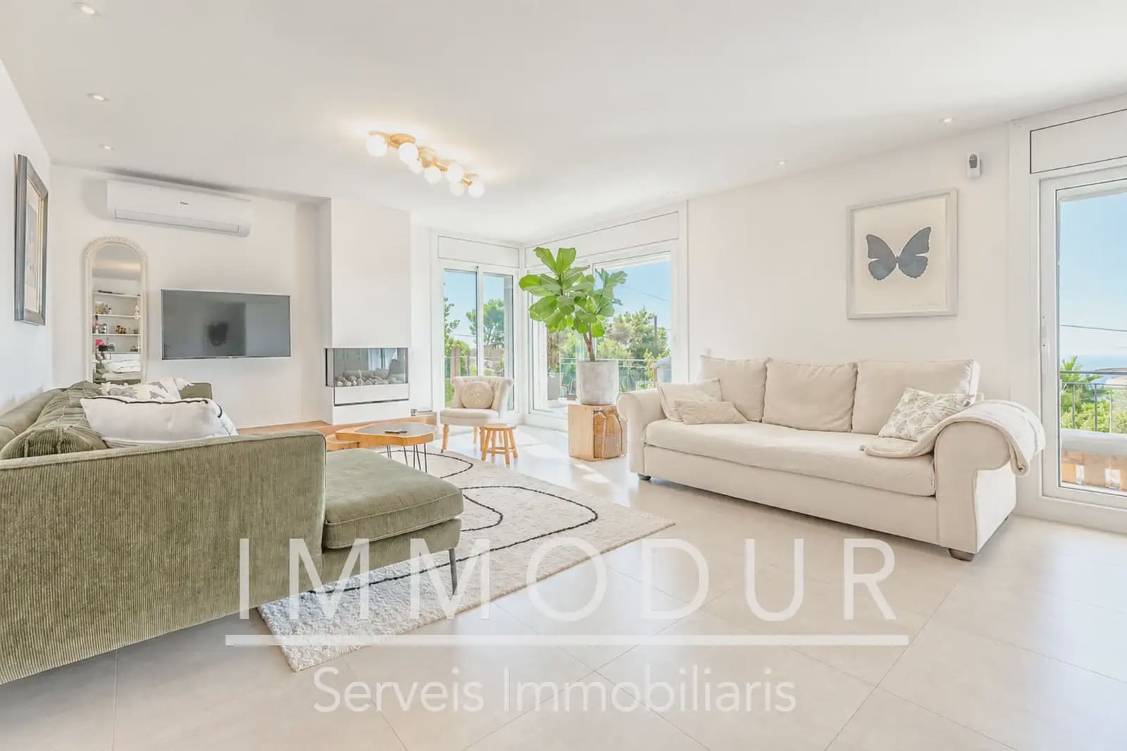 7 soverom Villa til salgs i Gava med svømmebasseng garasje - € 1 065 000 (Ref: 10057834)