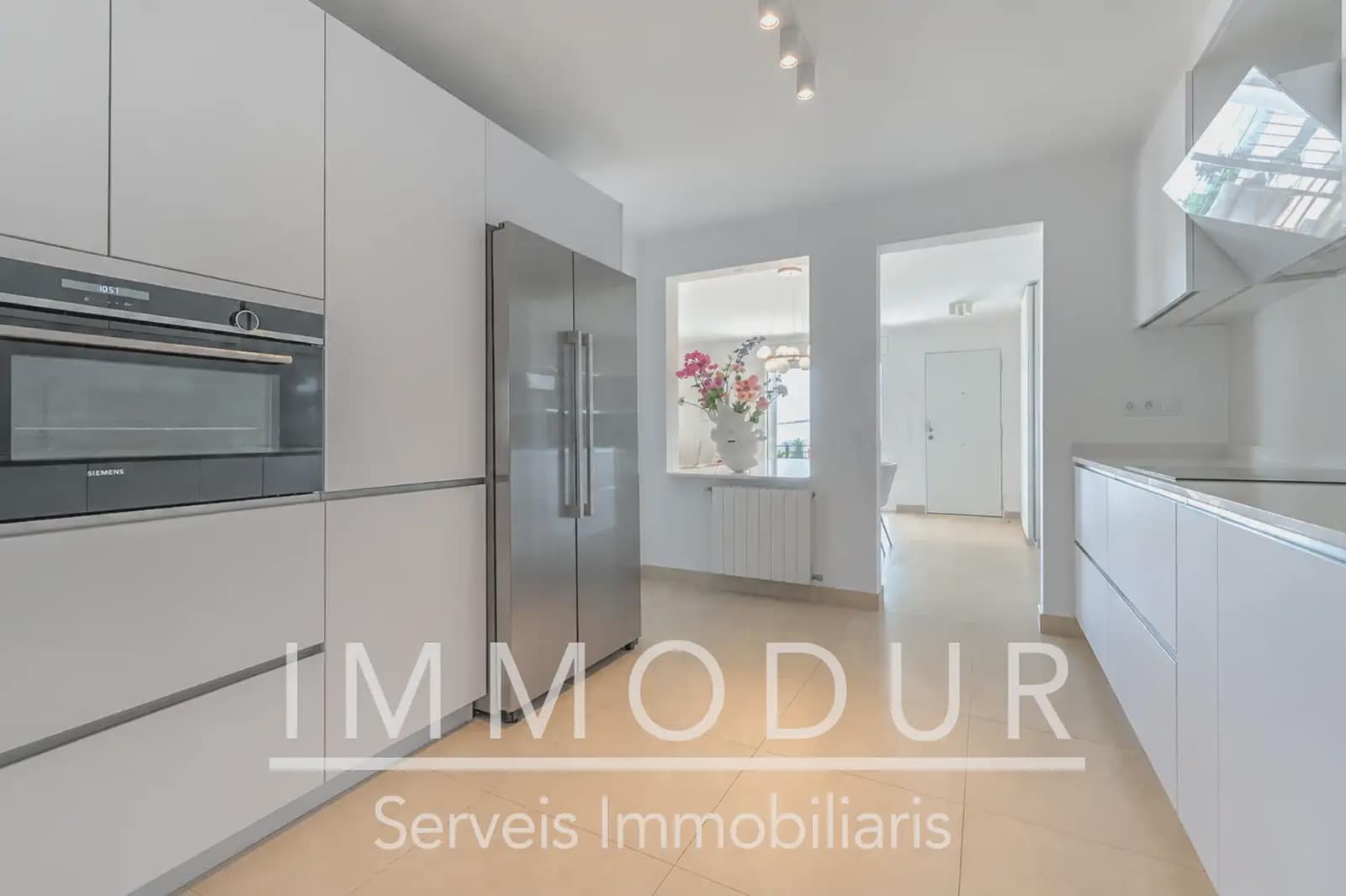 7 soverom Villa til salgs i Gava med svømmebasseng garasje - € 1 065 000 (Ref: 10057834)