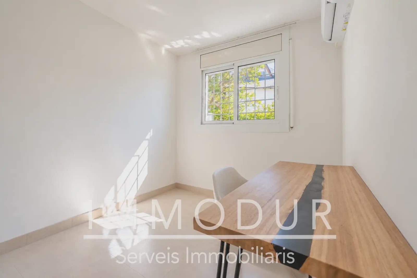 7 soverom Villa til salgs i Gava med svømmebasseng garasje - € 1 065 000 (Ref: 10057834)