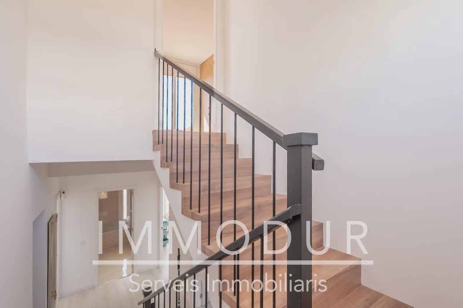 7 soverom Villa til salgs i Gava med svømmebasseng garasje - € 1 065 000 (Ref: 10057834)