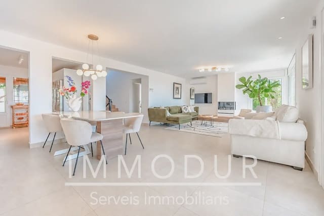 Chalet de 7 habitaciones en Gavà en venta con piscina garaje - 1.065.000 € (Ref: 10057834)