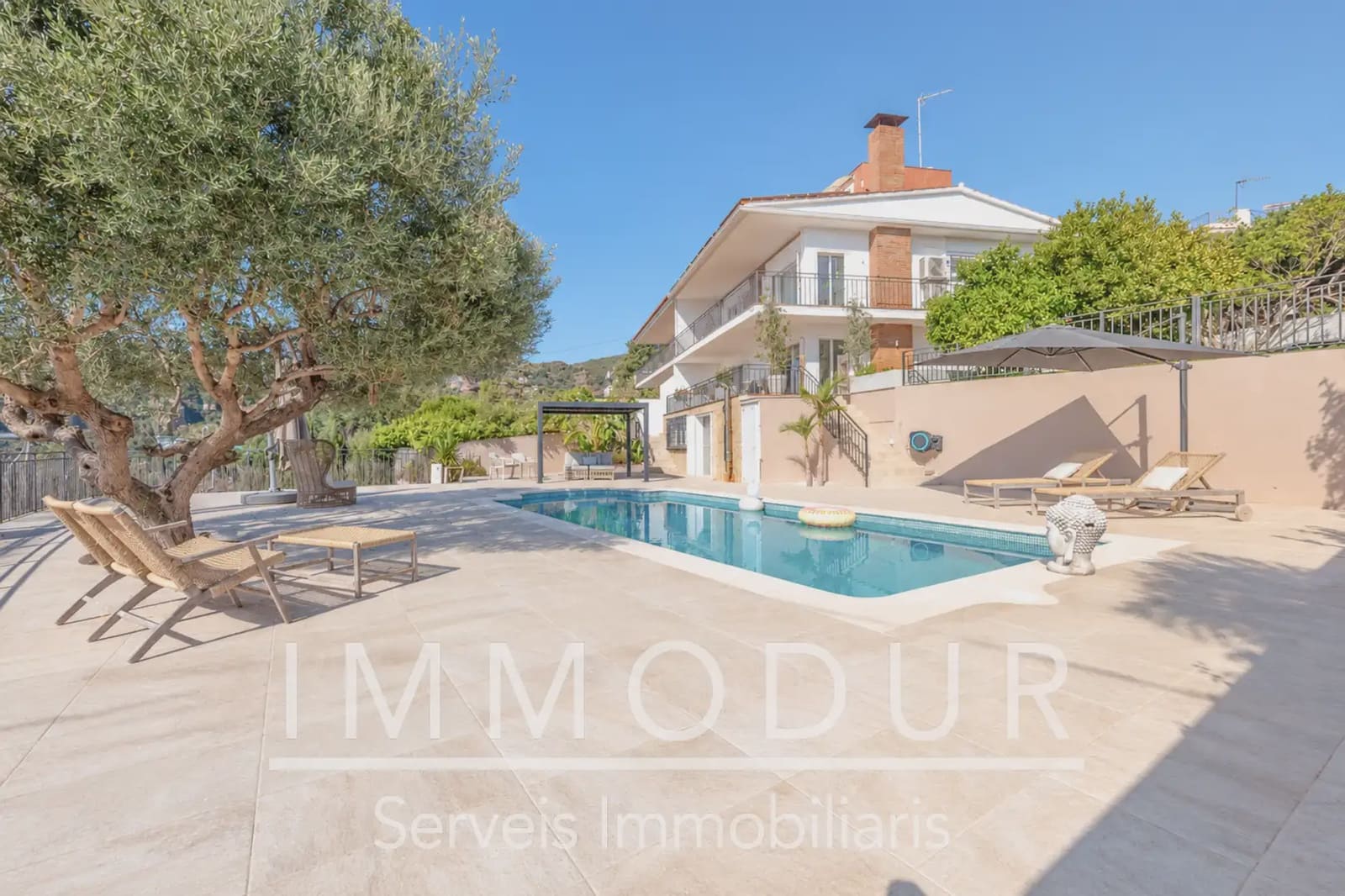 7 soverom Villa til salgs i Gava med svømmebasseng garasje - € 1 065 000 (Ref: 10057834)