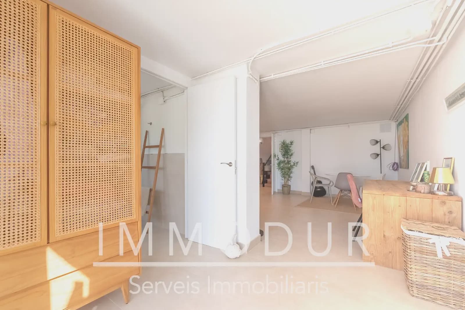 7 soverom Villa til salgs i Gava med svømmebasseng garasje - € 1 065 000 (Ref: 10057834)