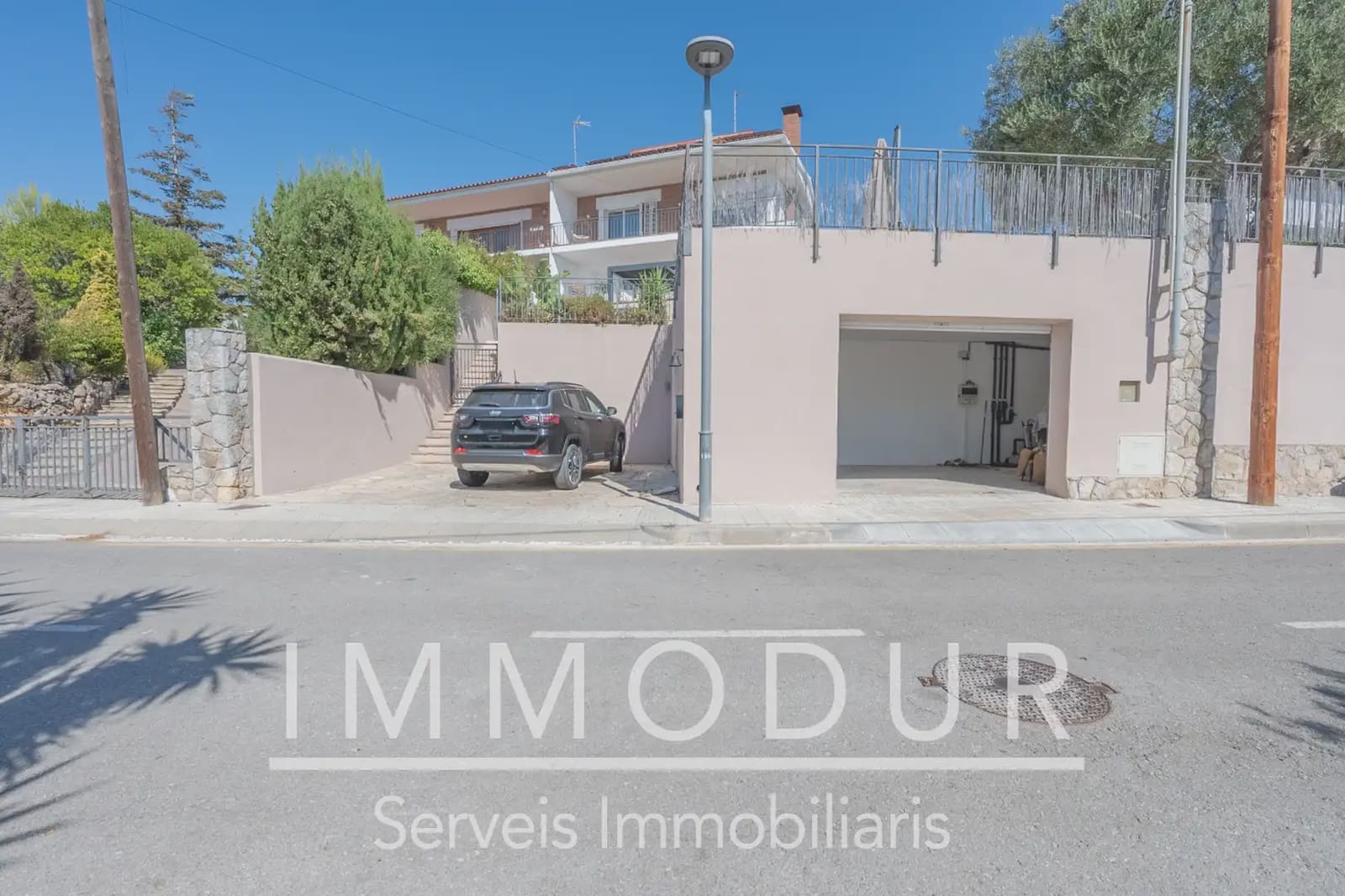 7 soverom Villa til salgs i Gava med svømmebasseng garasje - € 1 065 000 (Ref: 10057834)