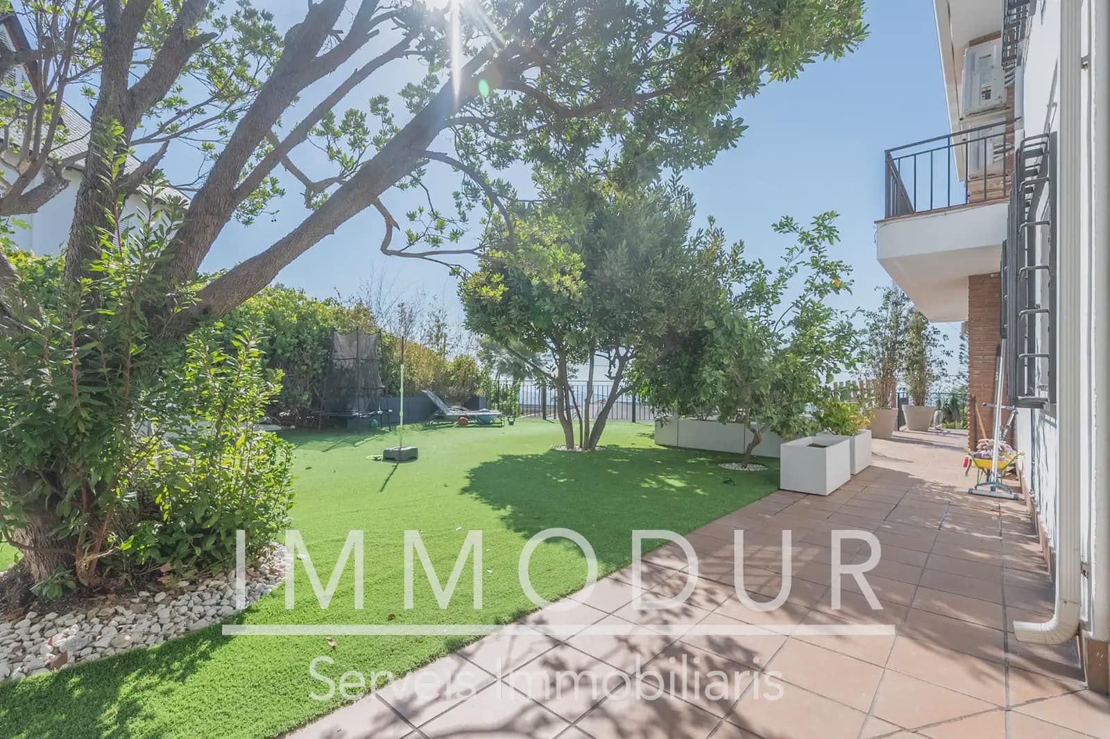 7 soverom Villa til salgs i Gava med svømmebasseng garasje - € 1 065 000 (Ref: 10057834)
