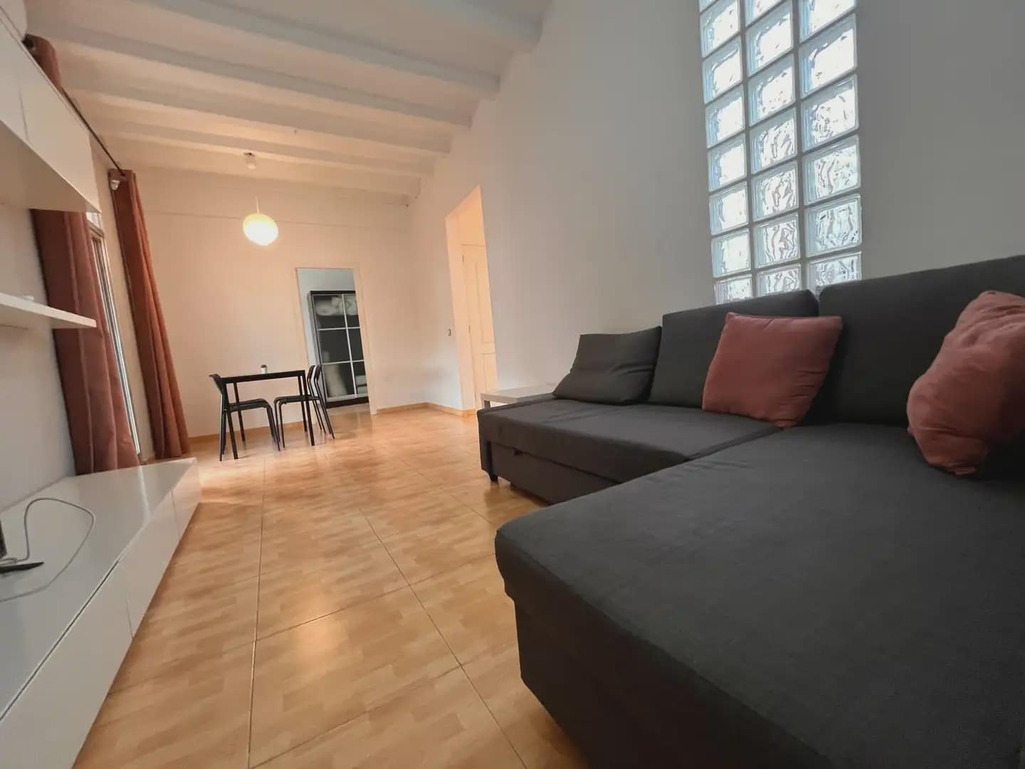 2 bedroom Flat for sale in Barcelona city - € 475,000 (Ref: 10097480)