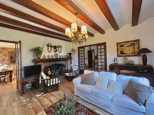 4 Zimmer Finca/Landgut zu verkaufen in Castellví de Rosanes mit Pool Garage - 650.000 € (Ref: 10099548)