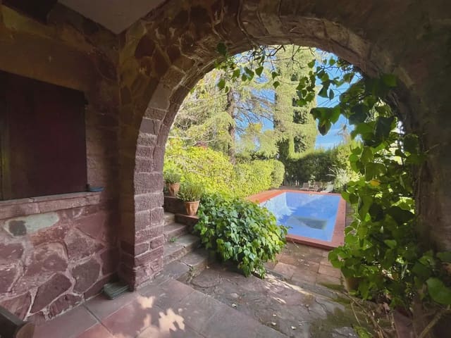 4 Zimmer Finca/Landgut zu verkaufen in Castellví de Rosanes mit Pool Garage - 650.000 € (Ref: 10099548)
