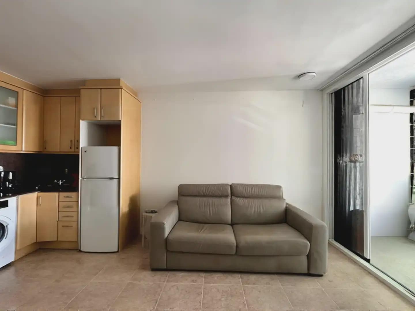 1 slaapkamer Flat te huur in Castelldefels met garage - € 1.050 (Ref: 10104362)