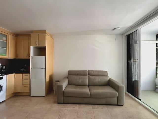 1 slaapkamer Flat te huur in Castelldefels - € 1.050 (Ref: 10104362)