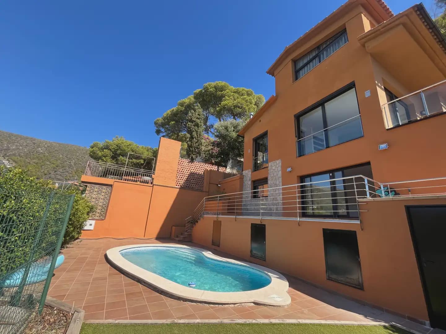 4 makuuhuone Huvila vuokrattavana paikassa Castelldefels mukana uima-altaan 
autotalli - 5 900 € (Ref: 10170415)