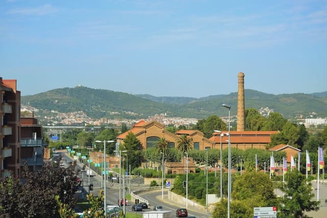 8 chambre Appartement à vendre à Cornellà de Llobregat - 985 000 € (Ref: 10177562)