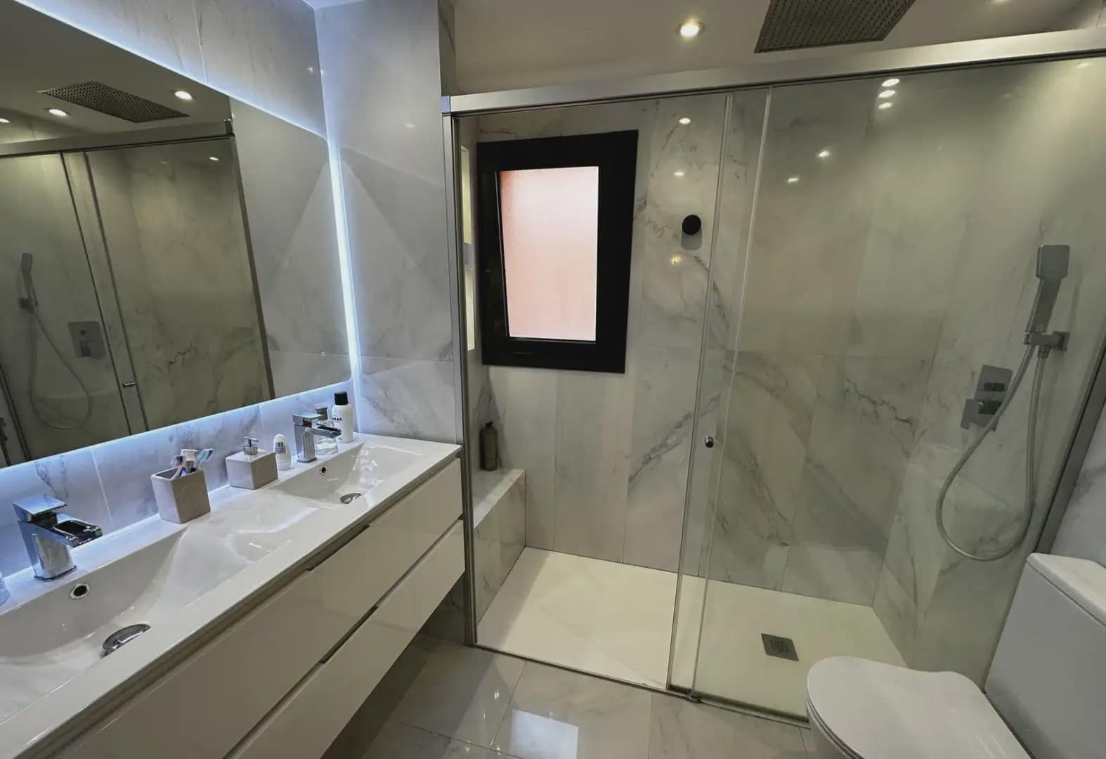 2 bedroom Penthouse for sale in Gava with pool garage - € 1,200,000 (Ref: 10185880)