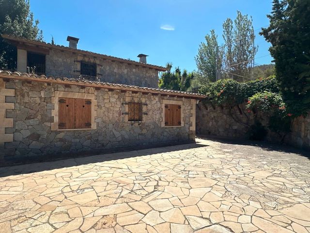 5 quarto Moradia para venda em Castellví de Rosanes com piscina garagem - 670 000 € (Ref: 8897488)