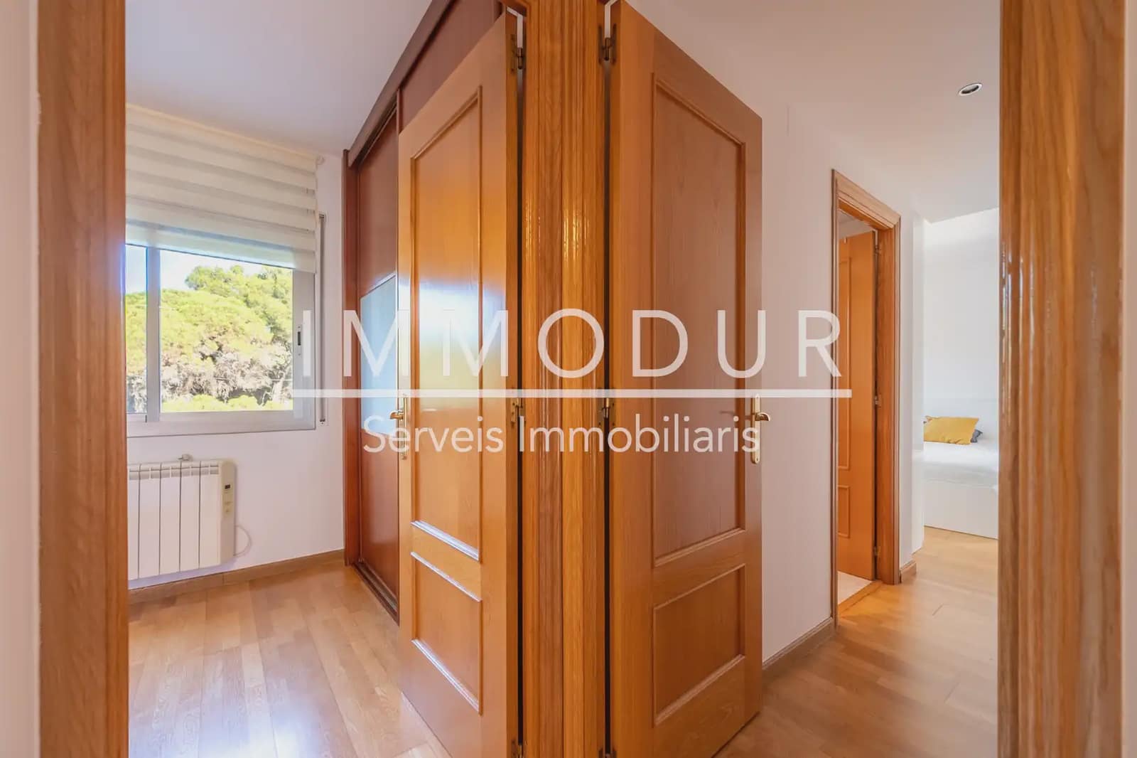 4 slaapkamer Flat te huur in Gava met zwembad garage - € 3.390 (Ref: 8942103)