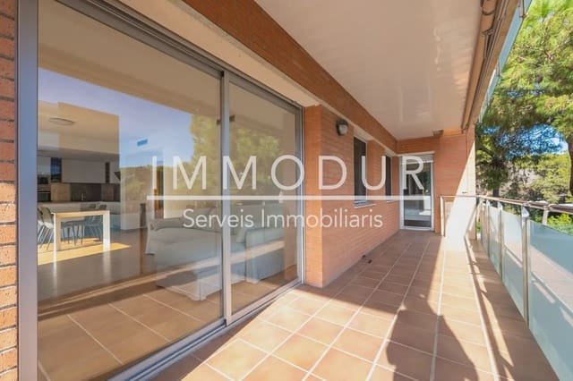 Piso de 4 habitaciones en Gavà en alquiler con piscina garaje - 3.390 € (Ref: 8942103)