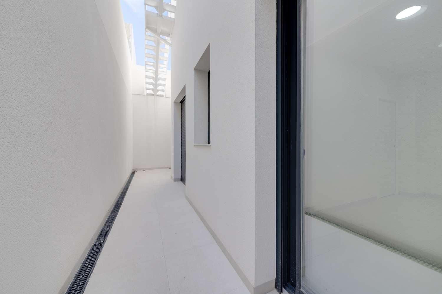 2 bedroom Villa for sale in Rojales with pool garage - € 490,000 (Ref: 8897723)