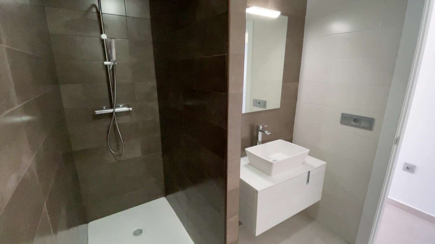 3 soverom Villa til salgs i Daya Nueva med svømmebasseng garasje - € 359 000 (Ref: 8897728)