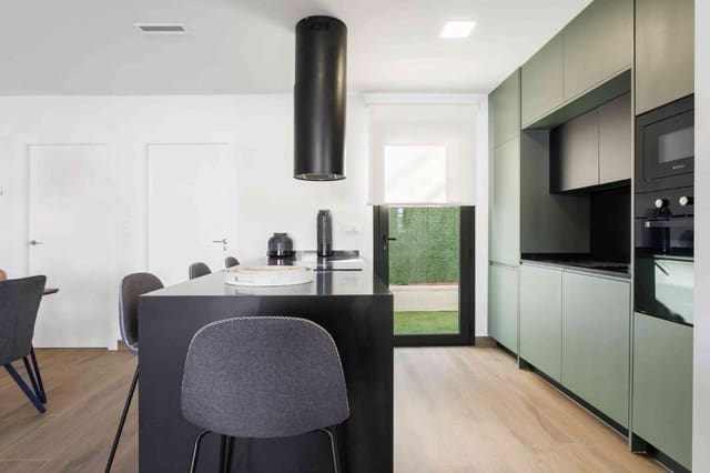 3 soverom Villa til salgs i Los Montesinos med svømmebasseng garasje - € 334 500 (Ref: 8897739)