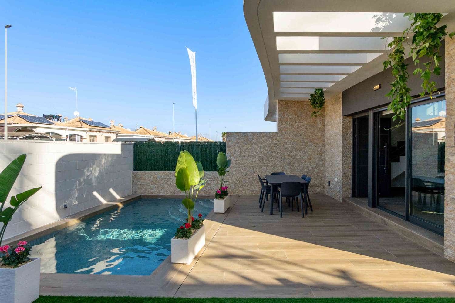 3 bedroom Villa for sale in Los Montesinos with pool garage - € 334,500 (Ref: 8897739)