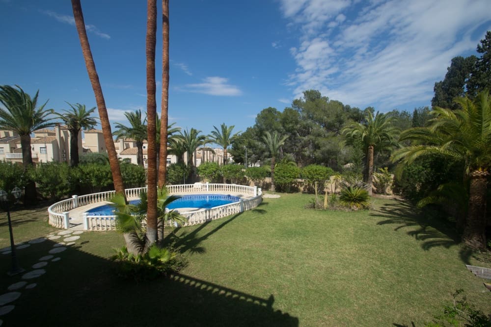 7 soveværelse Villa til salg i Orihuela Costa med swimmingpool garage - € 1.120.000 (Ref: 8981510)