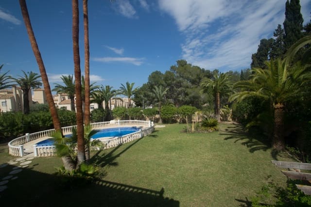 7 bedroom Villa for sale in Blue Lagoon with pool garage - € 1,120,000 (Ref: 8981510)