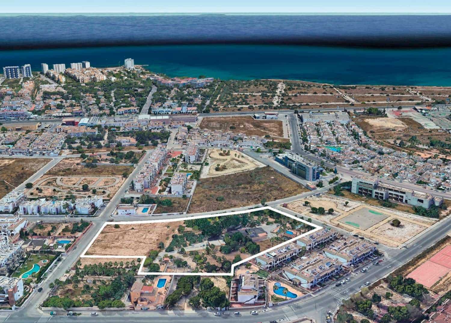 3 soveværelse Bungalow til salg i Orihuela Costa med swimmingpool garage - € 330.000 (Ref: 9058017)