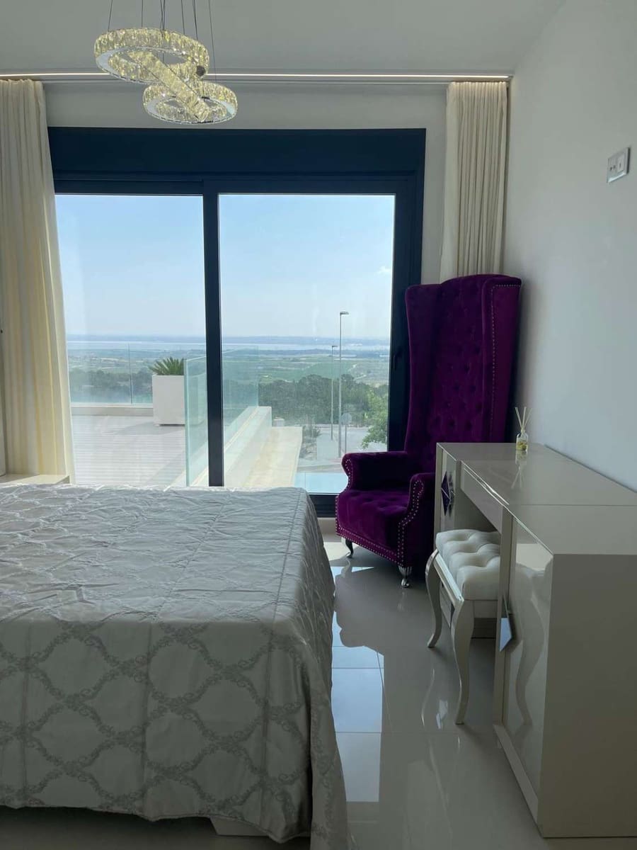 5 sypialnia Willa na sprzedaż w San Miguel de Salinas z basenem garażem - 849 000 € (Ref: 9068351)