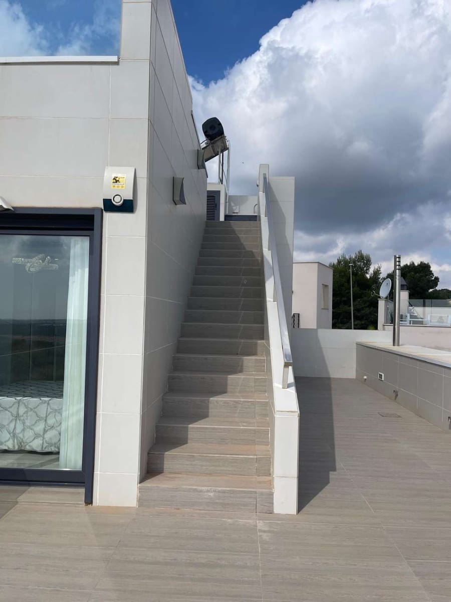 5 sypialnia Willa na sprzedaż w San Miguel de Salinas z basenem garażem - 849 000 € (Ref: 9068351)