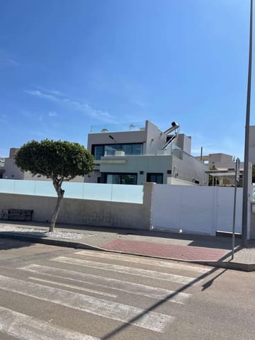 5 sypialnia Willa na sprzedaż w San Miguel de Salinas z basenem garażem - 849 000 € (Ref: 9068351)