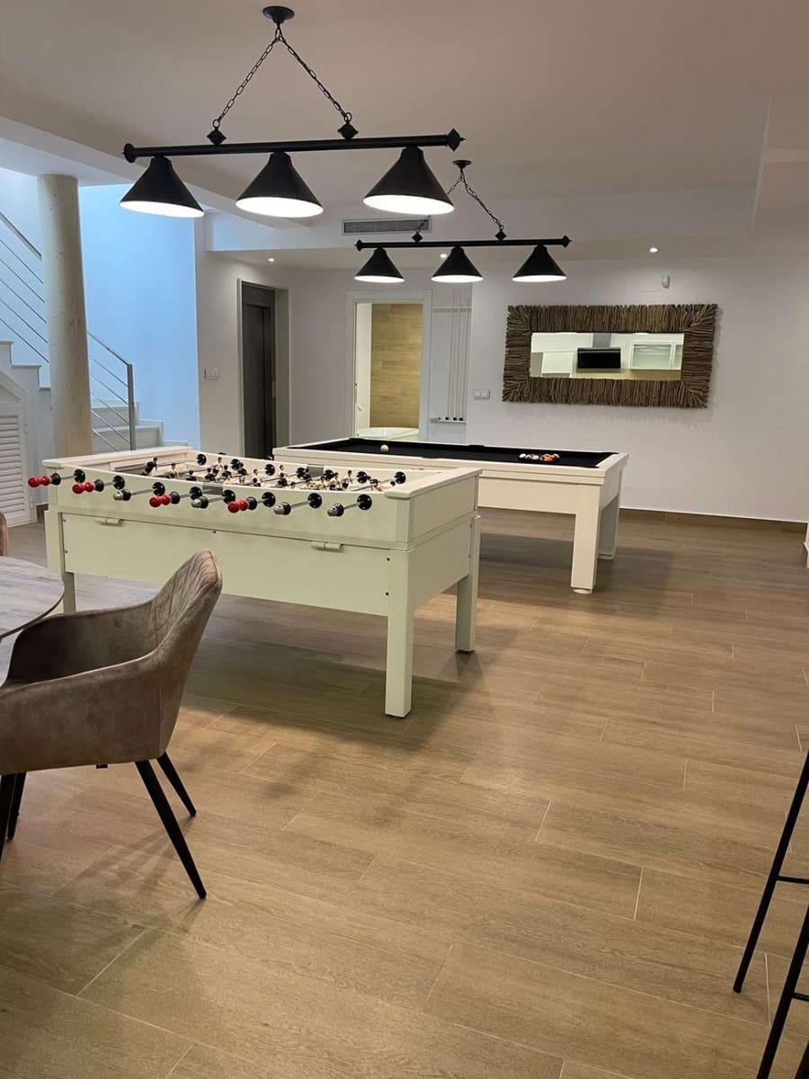 5 sypialnia Willa na sprzedaż w San Miguel de Salinas z basenem garażem - 849 000 € (Ref: 9068351)