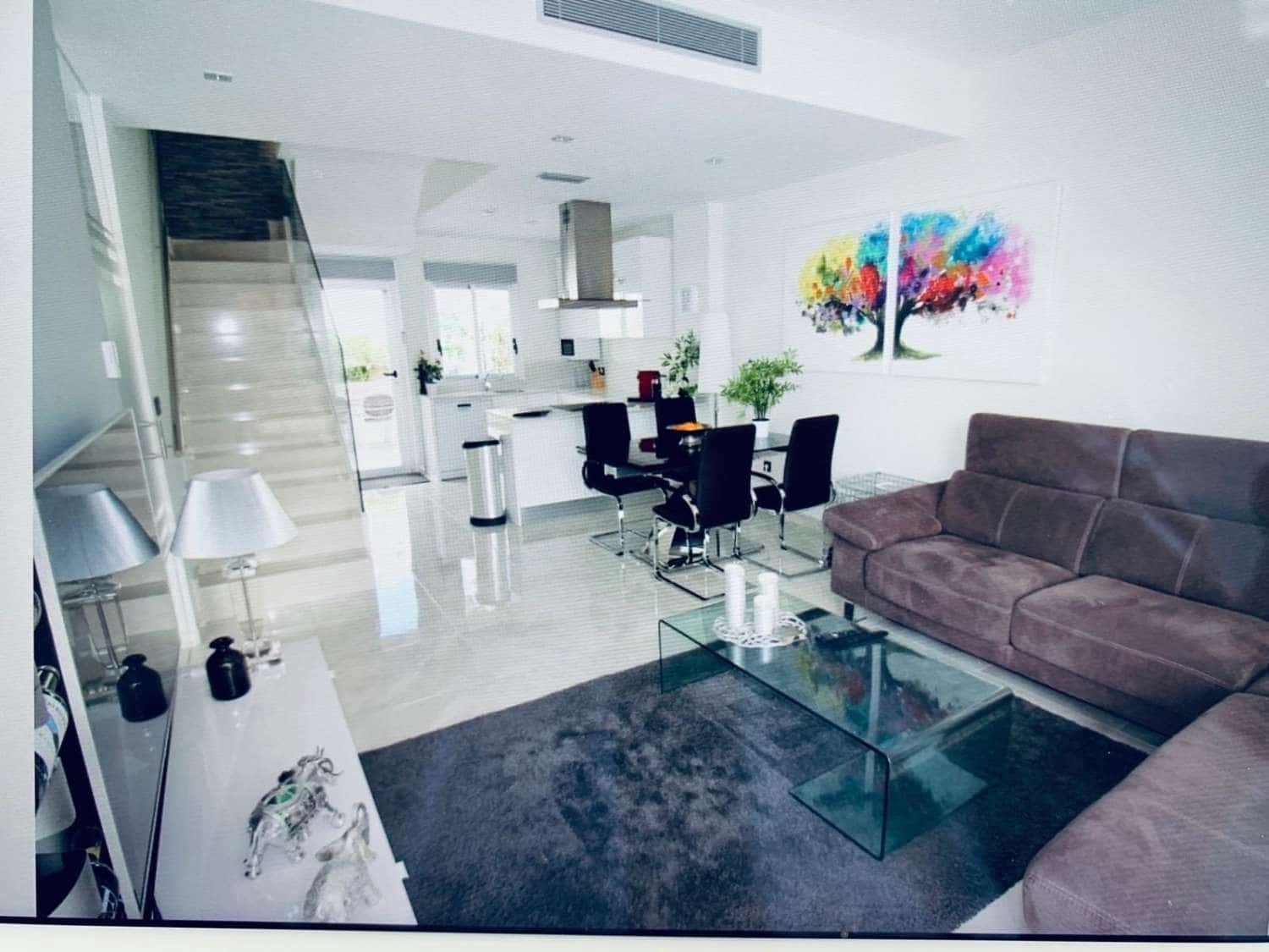 3 soverom Villa til salgs i Orihuela Costa med svømmebasseng garasje - € 389 000 (Ref: 9094441)